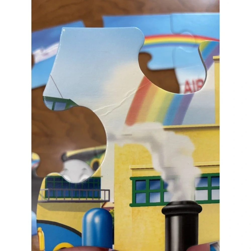 2005 Thomas And Friends Calling All Engines Sodor  Airport Floor Puzzle 24 Pc